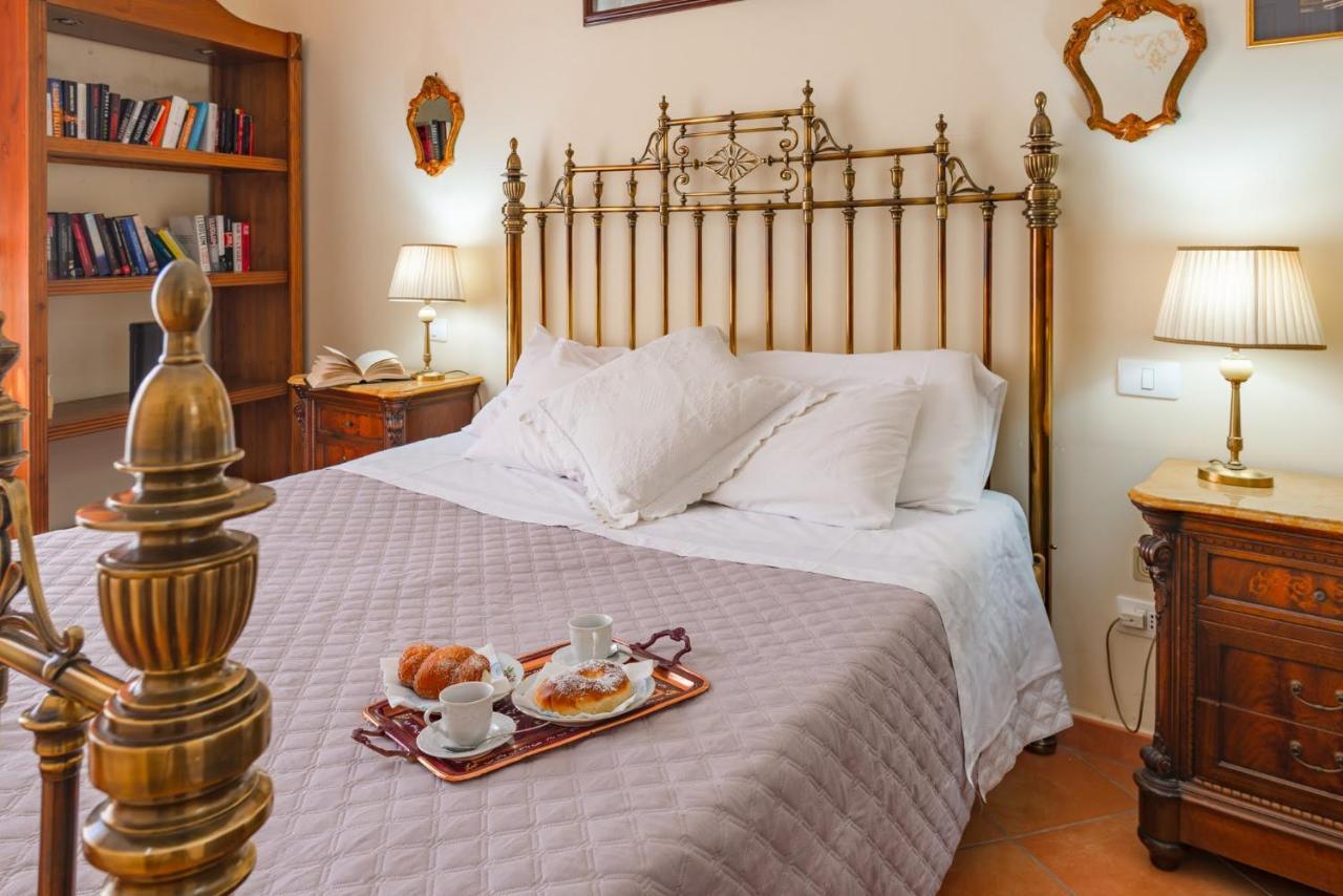 La Casa Di Dante